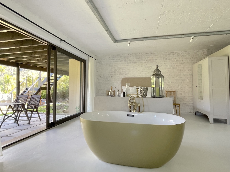 To Let 3 Bedroom Property for Rent in Constantia Nek Estate Western Cape